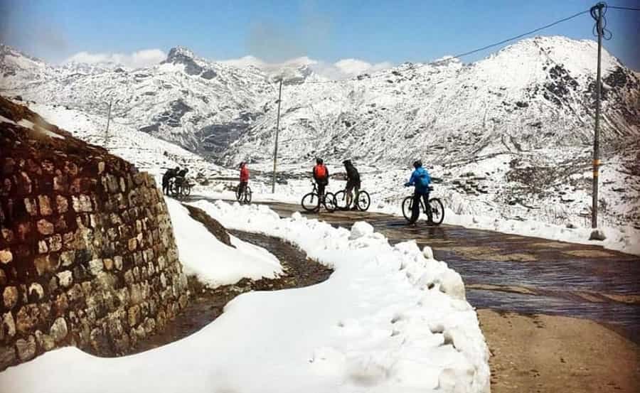 Cycle along the Old Silk Route